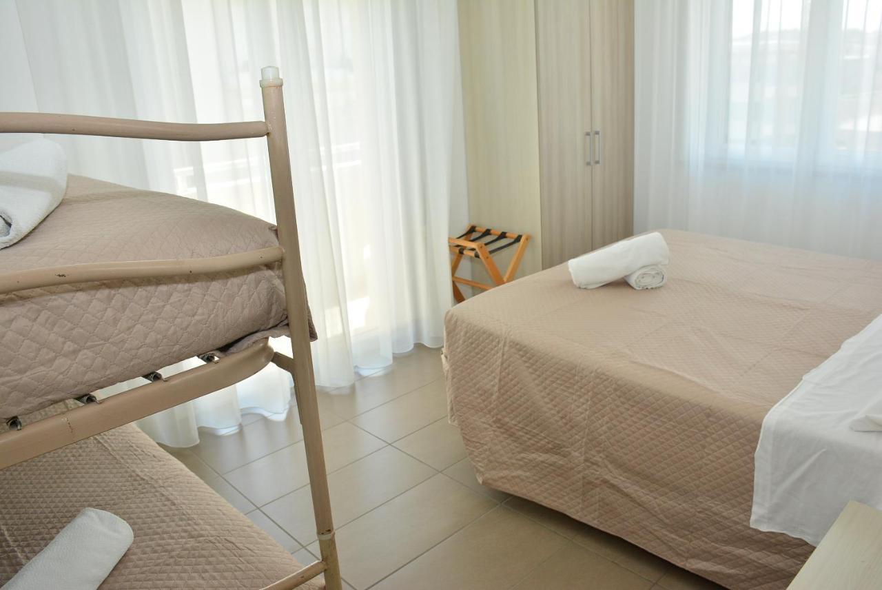 Hotel Marisa Riccione Exterior photo