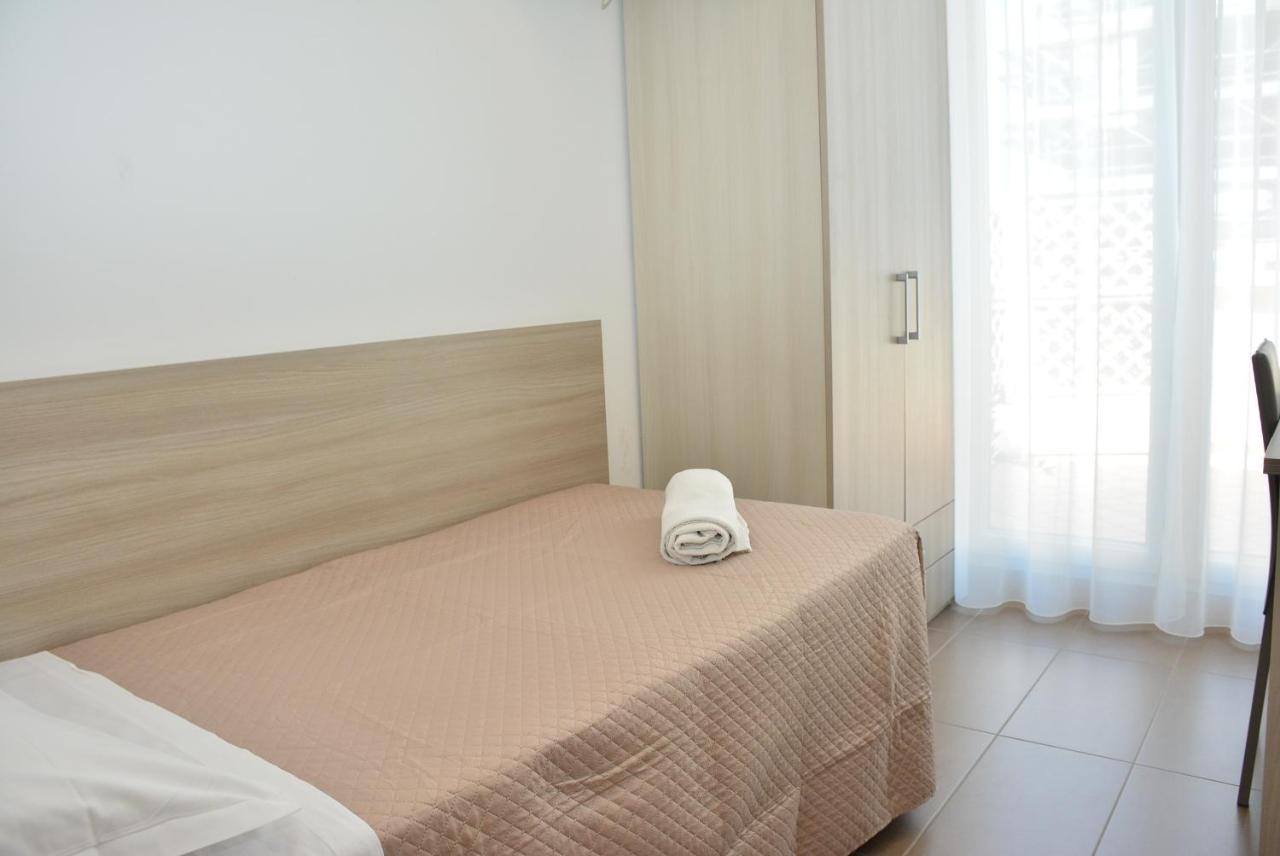 Hotel Marisa Riccione Exterior photo