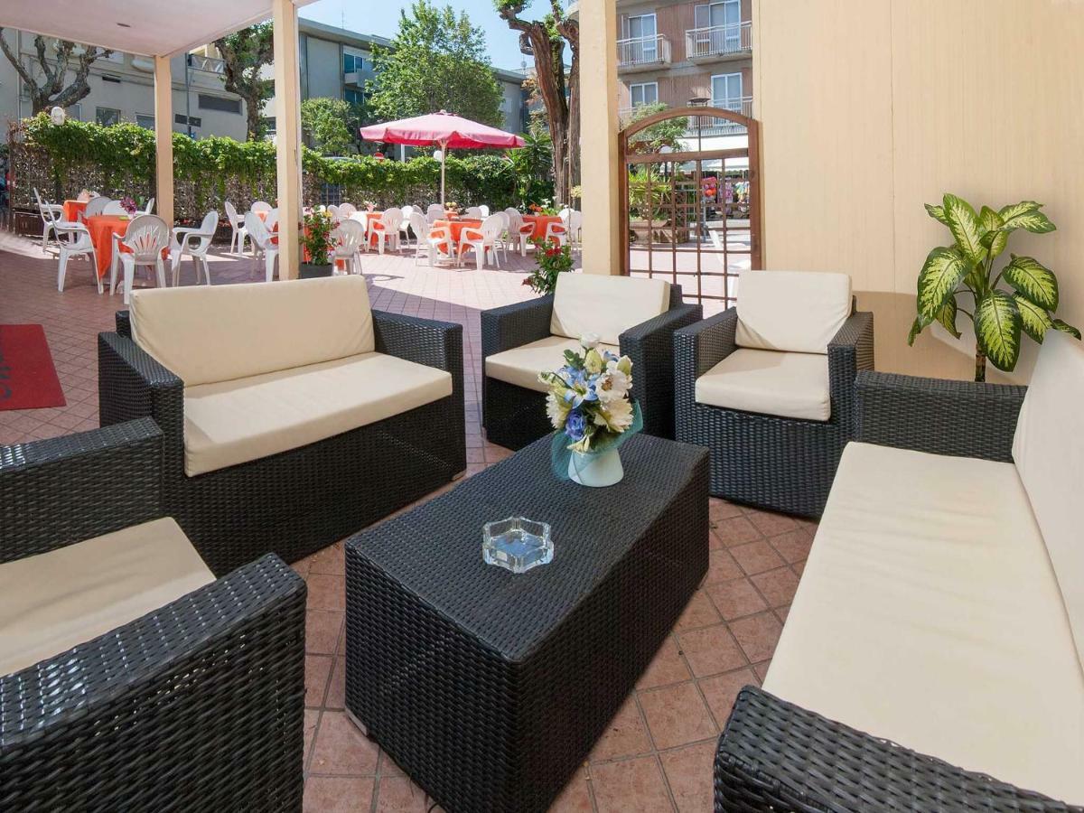 Hotel Marisa Riccione Exterior photo